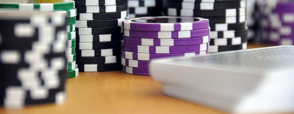 Стример занял у зрителей более 200 тысяч долларов и проиграл всё в казино