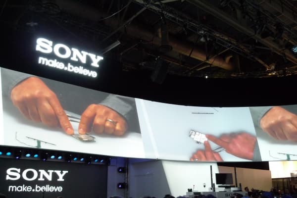 Мобильные новинки CES 2013