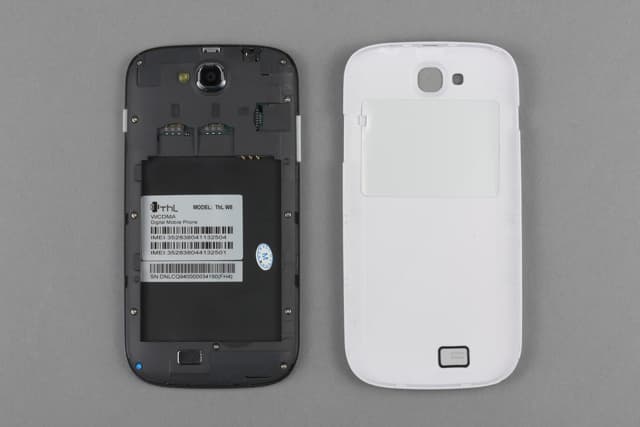 Аккумуляторный отсек Обзор ThL W8. Аккумуляторный отсек