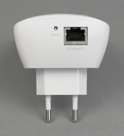 Внешний вид TP-Link TL-WA850RE Внешний вид TP-Link TL-WA850RE