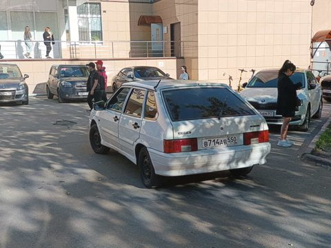 Автомобиль с 550 регионом в Москве