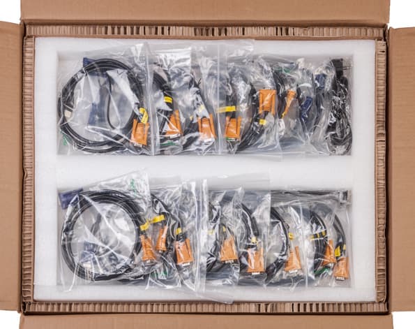 Выдвижная LCD KVM-консоль Kinan XL1716