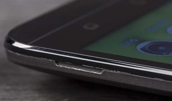 Дизайн смартфона Asus Zenfone 2 ZE551ML