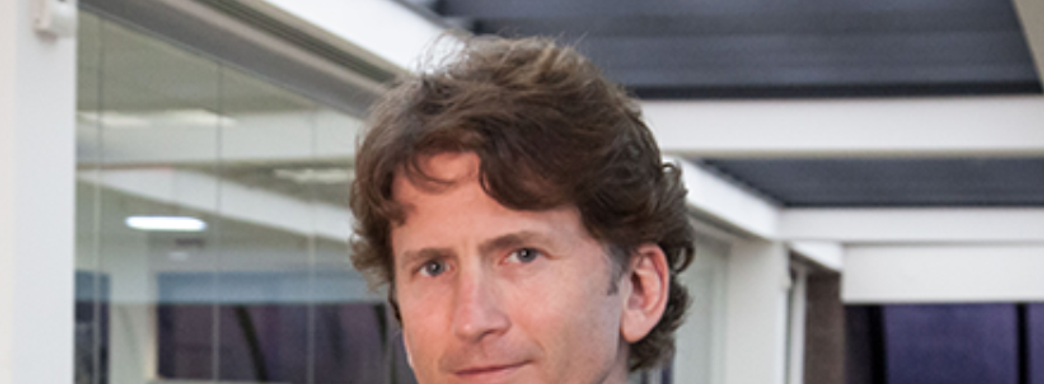 Тодд Говард украл золотой идол, чтобы отметить премьеру игры про Индиану Джонса. Промо в духе героя Харрисона Форда