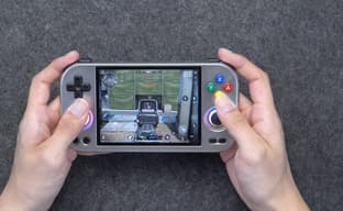 Anbernic представила обзорный ролик с распаковкой портативной консоли RG 477M