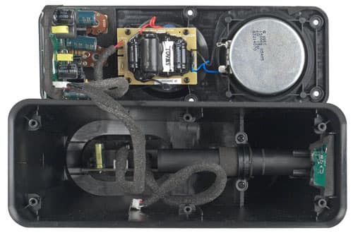 Вид изнутри Creative T30 Wireless