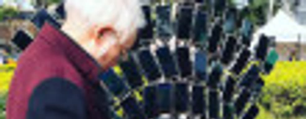 Мне нужны все покемоны! – 70-летний фанат Pokemon GO использует 67 смартфонов для ловли карманных монстров