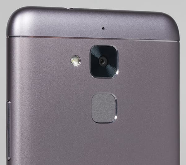 Смартфон Asus Zenfone 3 Max