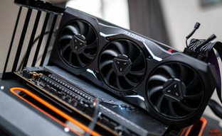 У AMD тысячи бракованных видеокарт Radeon RX 7900 XTX. Раньше это называли нормой, а теперь заменят