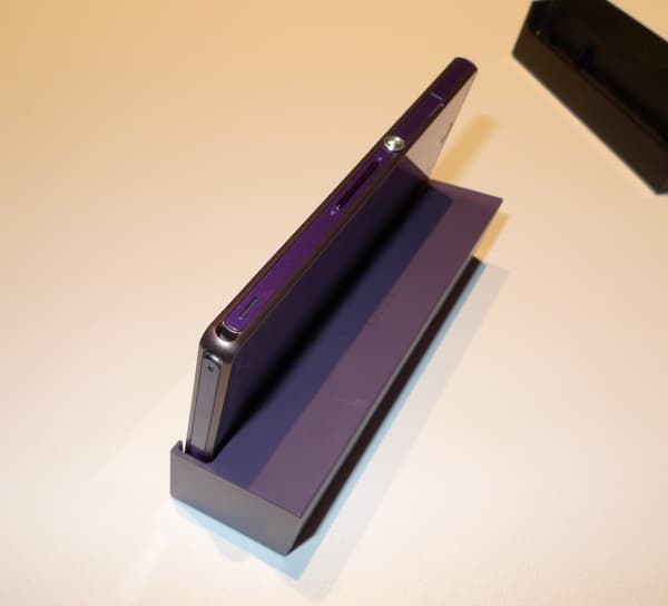 Мобильные новинки CES 2013