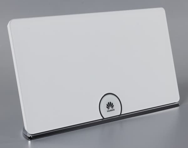 Внешний вид Huawei WS880 Внешний вид Huawei WS880