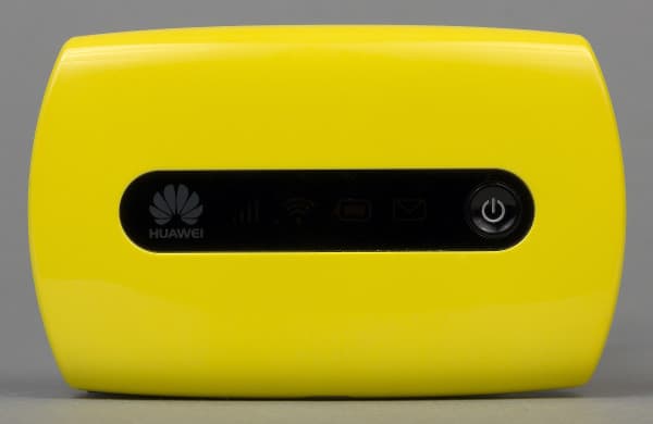 Внешний вид роутера Huawei E5221 Внешний вид роутера Huawei E5221