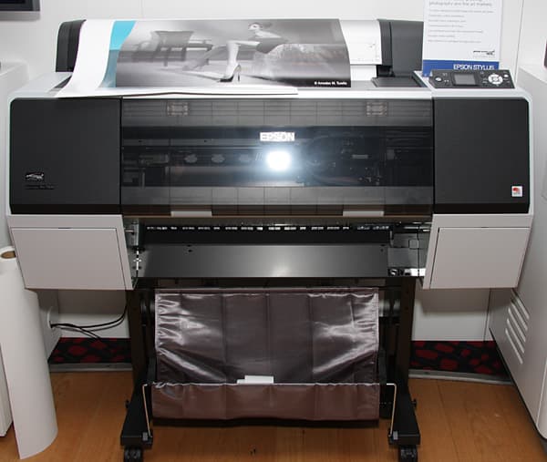 Широкоформатный принтер Epson Stylus Pro 7900 Широкоформатный принтер Epson Stylus Pro 7900