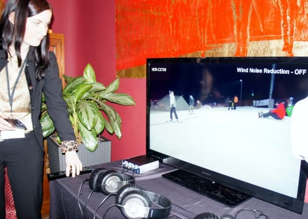 Auto Wind Noise Reduction