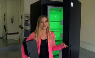 Распаковка холодильника Xbox Series X