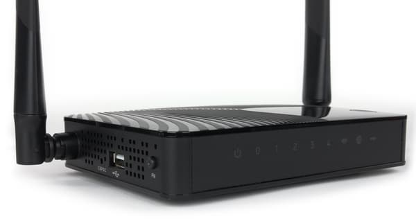 Внешний вид Zyxel Keenetic Omni II Внешний вид Zyxel Keenetic Omni II