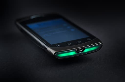 коммуникатор Highscreen Cosmo, светодиодная подсветка