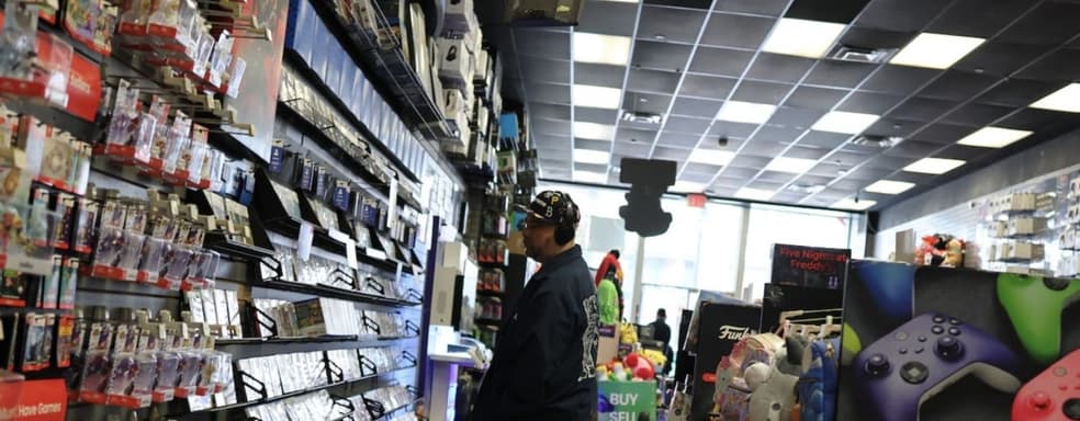 GameStop закроет сотни розничных магазинов — покупки с витрины уходят в прошлое