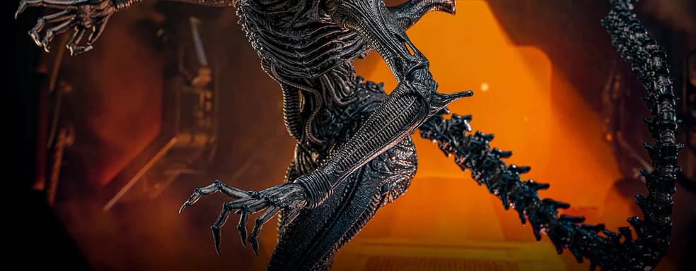 Hot Toys Releases Burnt Xenomorph Figure from \"Alien: Romulus\"