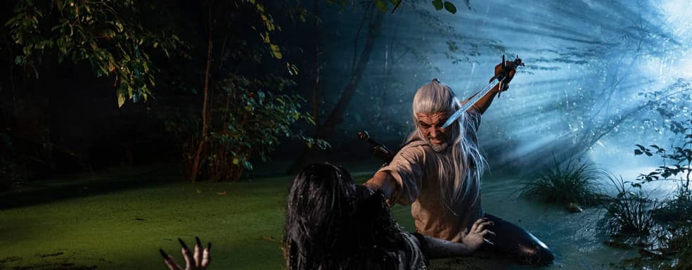 Битва на болоте: косплееры воплотили образы Геральта и Водной бабы из The Witcher 3: Wild Hunt