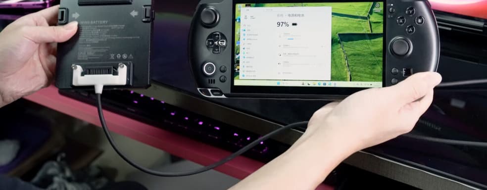 GPD представила кабель-удлинитель для Win 5 на Ryzen MAX+ 395, чтобы носить батарею отдельно