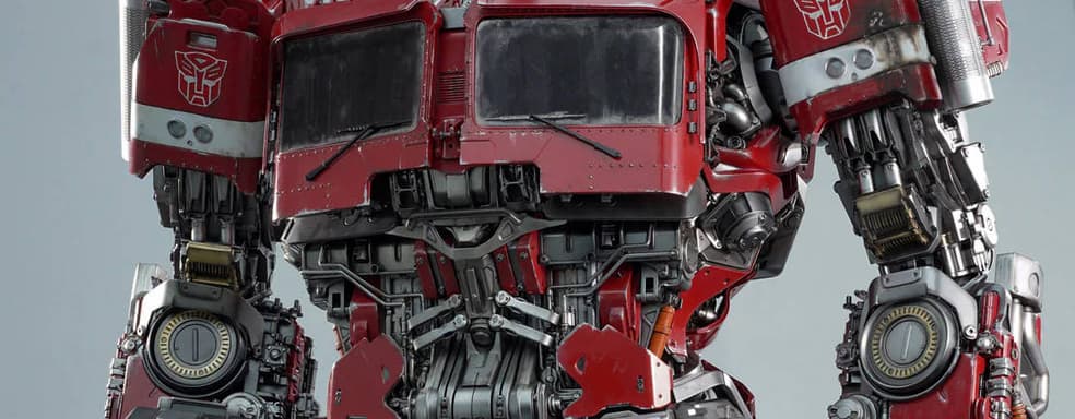 Опубликовано видео с распаковкой и сборкой 236-сантиметровой статуи Оптимуса Прайма от Queen Studios
