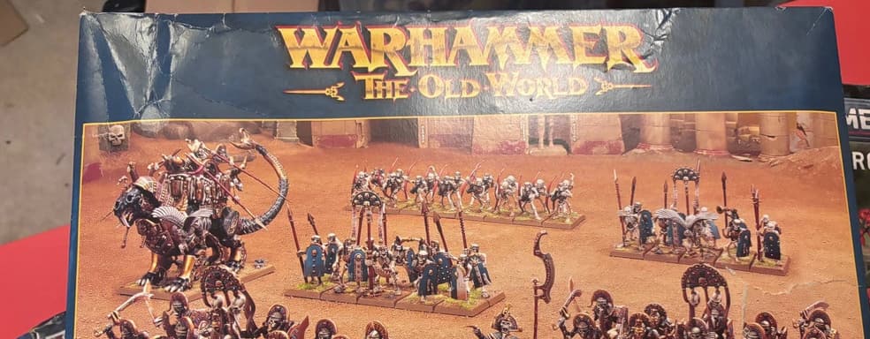 В сети появились фотографии нового стартового набора Царей Гробниц Кхемри для Warhammer: The Old World — утечка