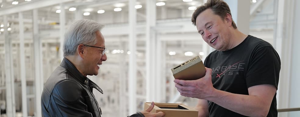 Дженсен Хуанг лично передал Илонy Маску самый маленький суперкомпьютер в мире