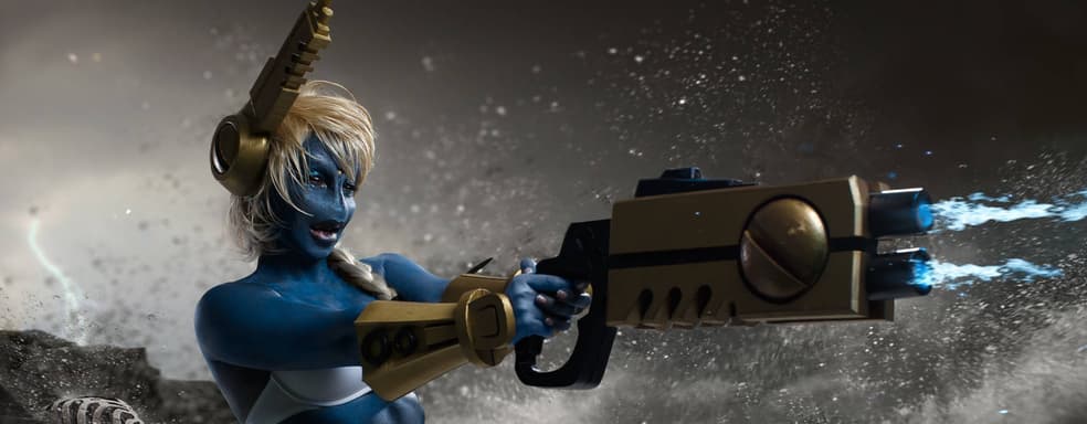 «Во имя Высшего Блага!»: модель показала косплей представительницы расы Тау из Warhammer 40,000