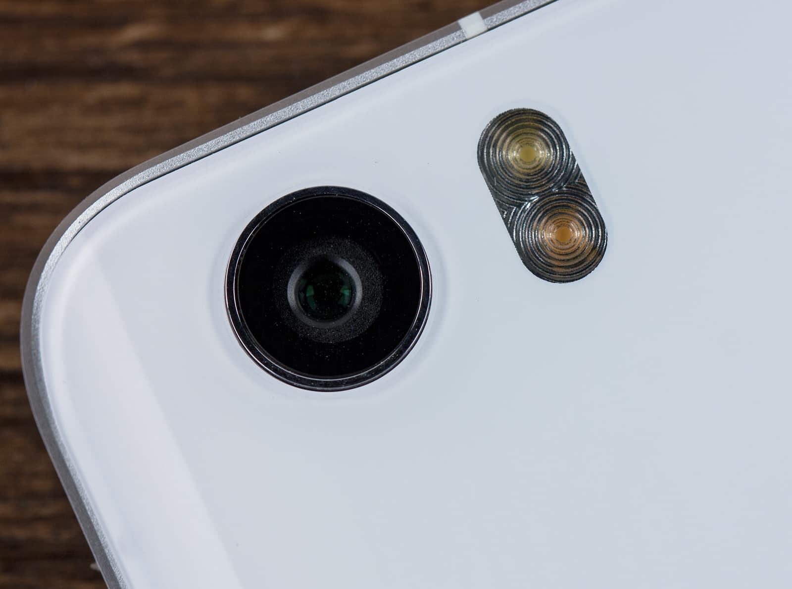 Внешний вид Xiaomi Mi Note Внешний вид Xiaomi Mi Note