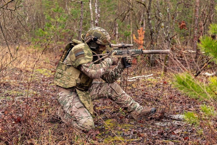 Военнослужащий в бронежилете «Оберег»