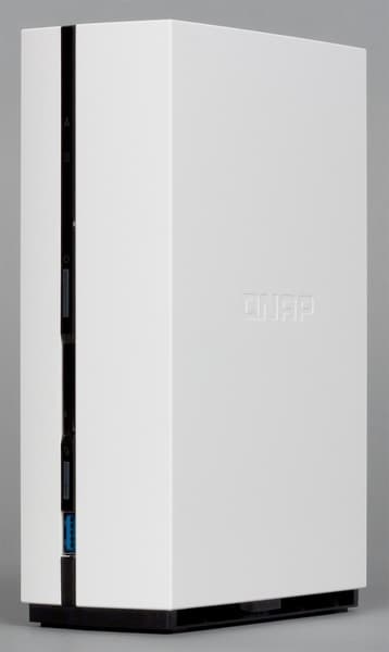 Внешний вид QNAP TAS-168 Внешний вид QNAP TAS-168