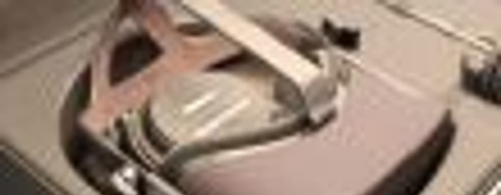 Палмер Лаки считает, что Oculus Rift стоит «неприлично дёшево», не стоит ждать новую ревизию в ближайшее время