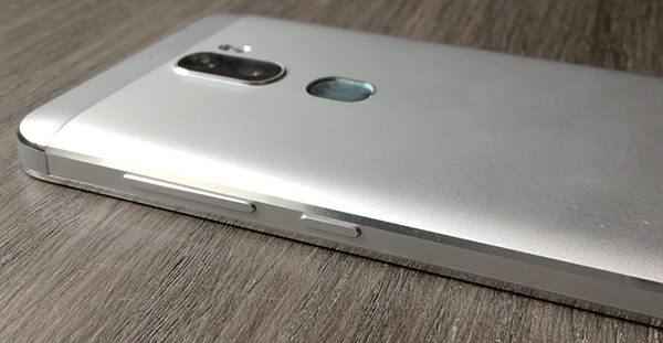 Российская презентация LeRee Le 3