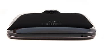 Нижний торец коммуникатора Обзор Fly IQ451. Нижний торец коммуникатора