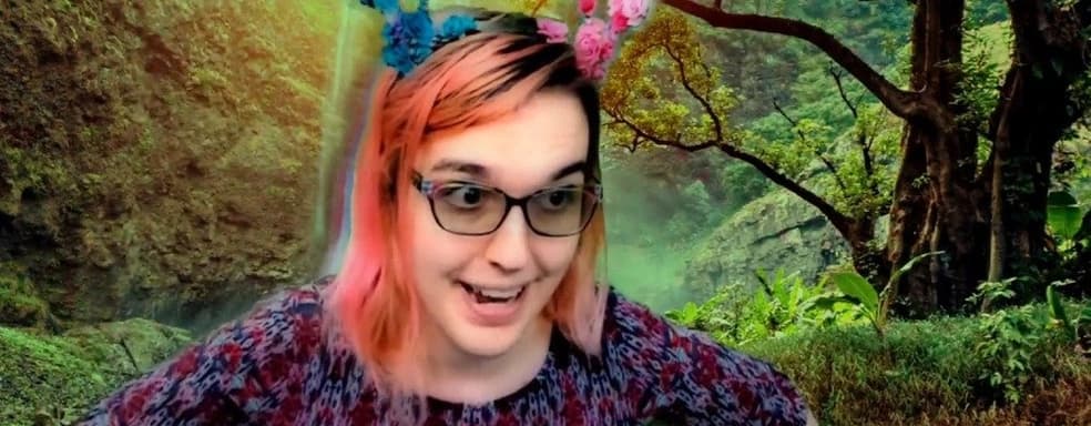 Twitch посчитал оскорбительным медвежонка с жестом «L» и запретил данное эмодзи