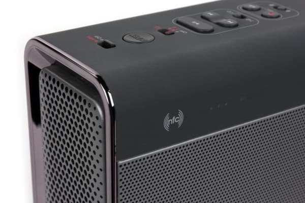 Дизайн колонки Creative Sound Blaster Roar