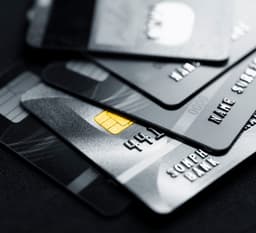 VTB will start issuing credit cards to clients from the age of 18