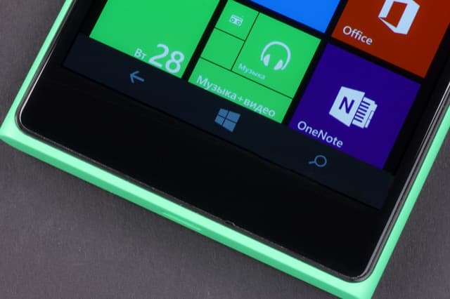 Внешний вид Nokia Lumia 735