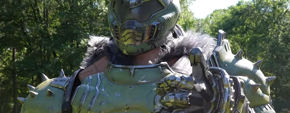 Девушка построила броню из DOOM The Dark Ages и прогулялась в новом образе