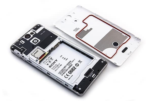 обзор смартфона Sony Xperia V