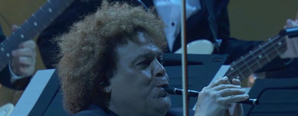 Флейтист с The Game Awards стал легендой интернета. Исполнитель поблагодарил зрителей за тёплые слова