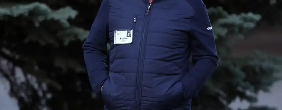 Экс-глава Activision Бобби Котик подал иск о клевете по поводу сексуальных домогательств против изданий Kotaku и Gizmodo