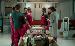 Создатели Frostpunk представили новую игру — The Alters: выживание с альтерами и русской локализацией