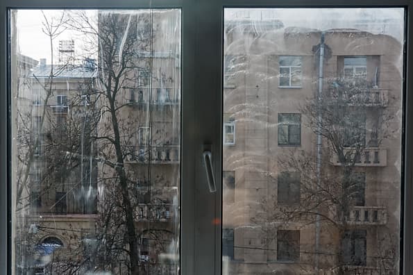 Робот для мойки окон Redmond RV-RW001