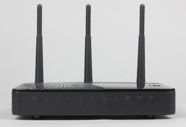 Внешний вид Zyxel Keenetic Ultra Внешний вид Zyxel Keenetic Ultra