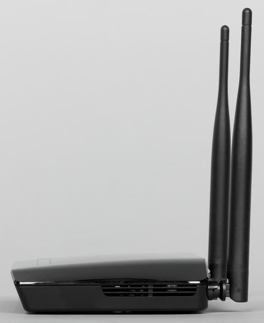 Внешний вид D-Link DIR-615S