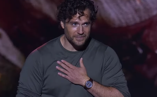 Генри Кавилл эмоционально попрощался с фанатами «Ведьмака» и актёрским составом