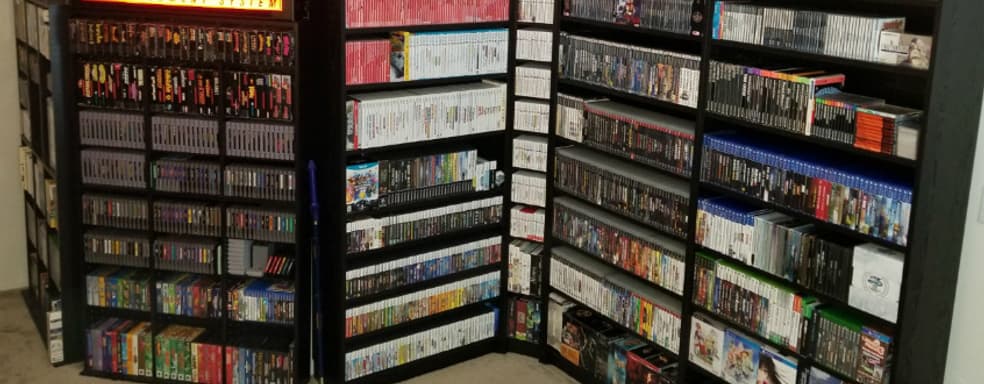 Мужчина потерял ценную коллекцию видеоигр из-за своей матери