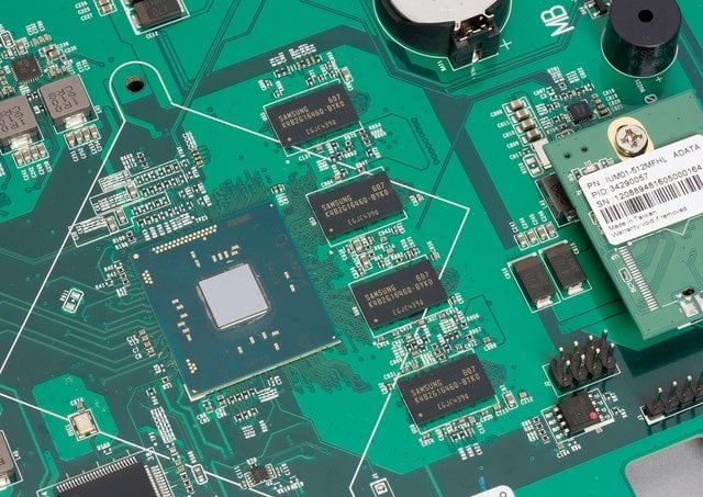 Конструкция накопителя Asustor AS3202T
